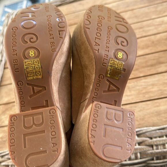 Chocolat Blu Ginette Tan Suede Clogs 8 - Picture 7 of 8